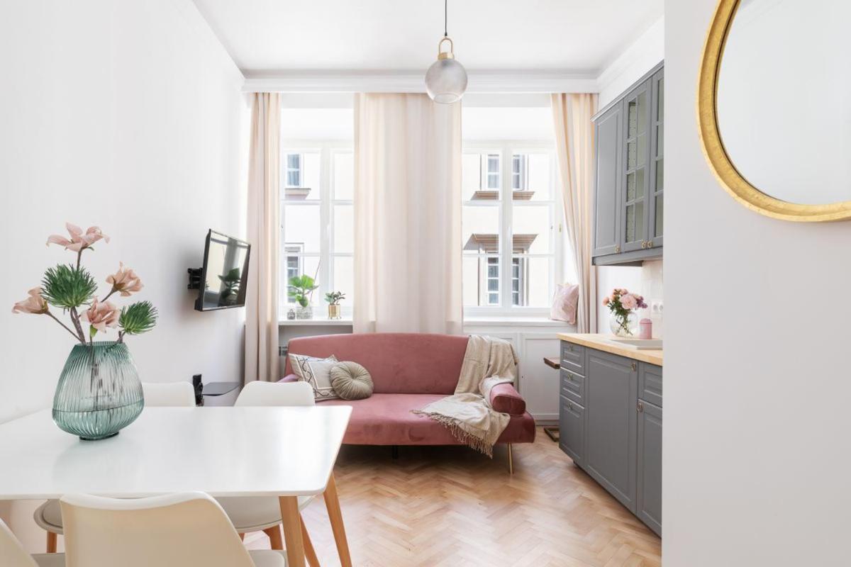 Apartamenty-Mi Old Town Residence Варшава Экстерьер фото
